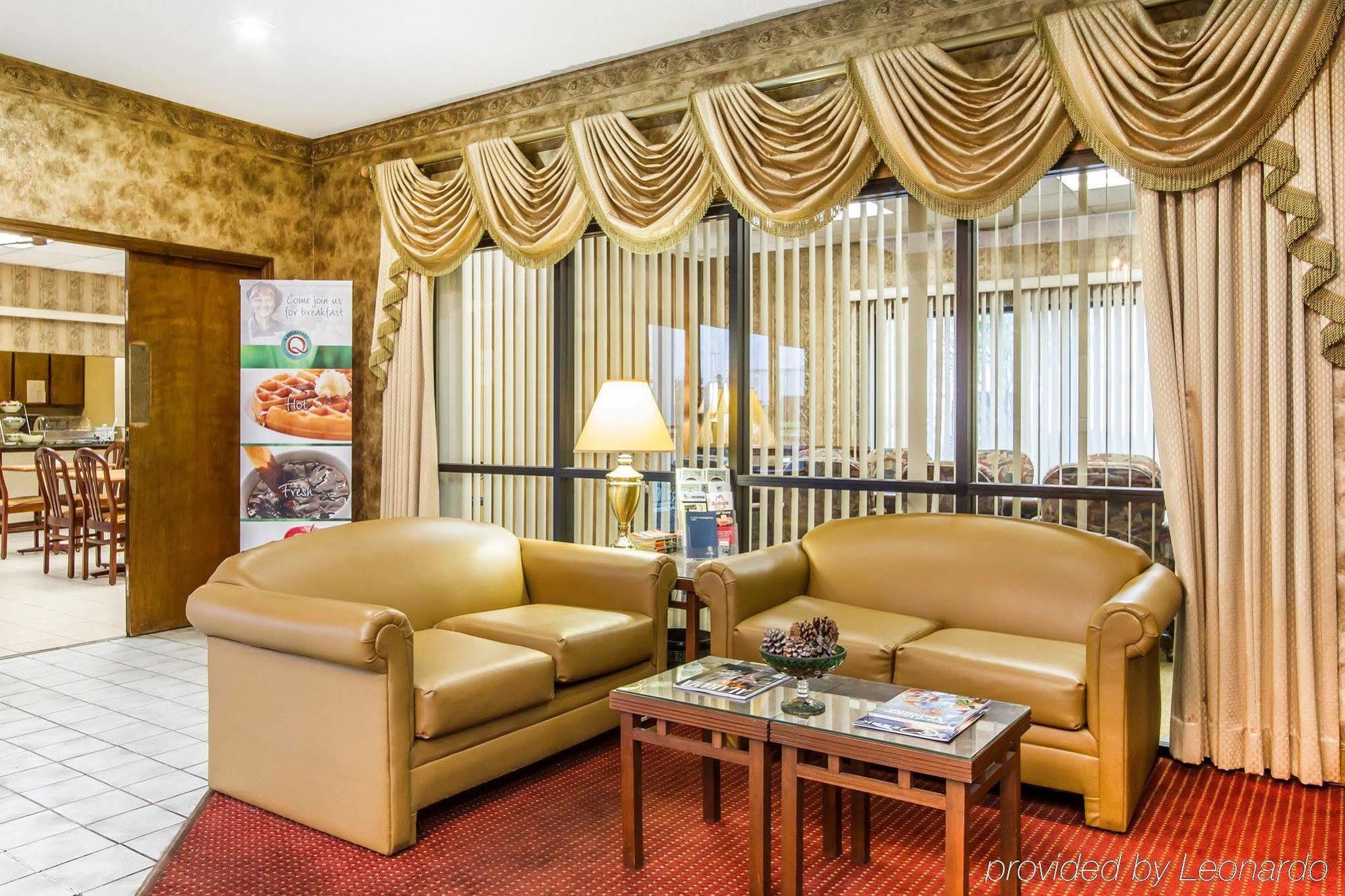 Executive Inn And Suites エンタープライズ エクステリア 写真