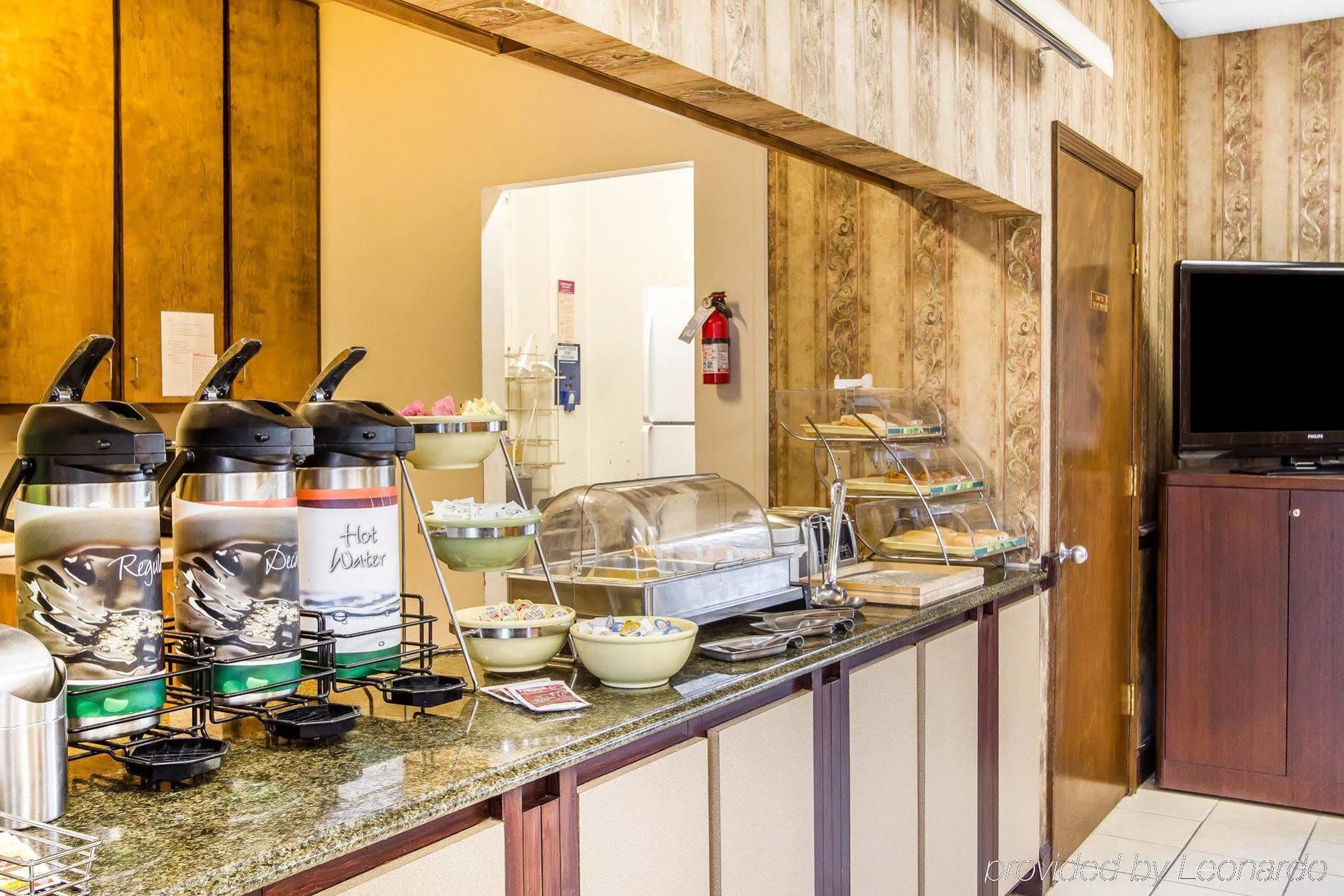 Executive Inn And Suites エンタープライズ エクステリア 写真