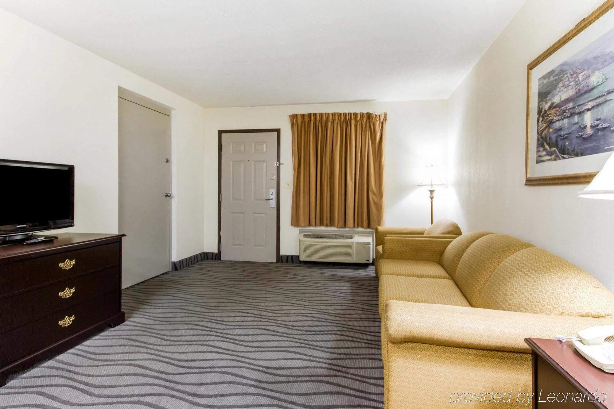 Executive Inn And Suites エンタープライズ エクステリア 写真
